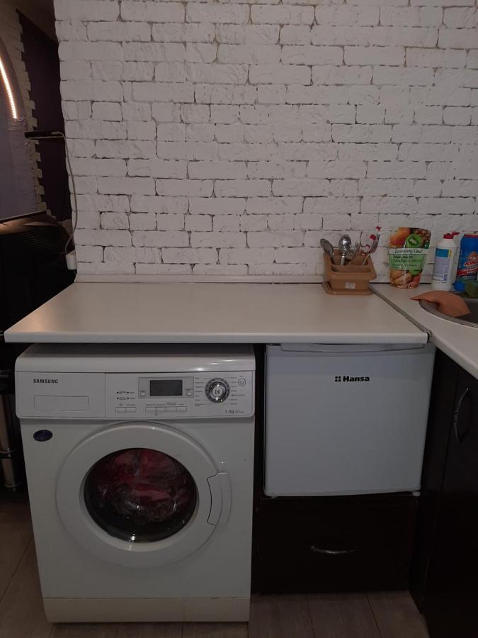Студия В Центре Города Kryvyj Rih Exteriér fotografie